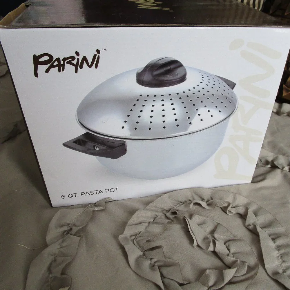 NIB stainless steel pasta pot